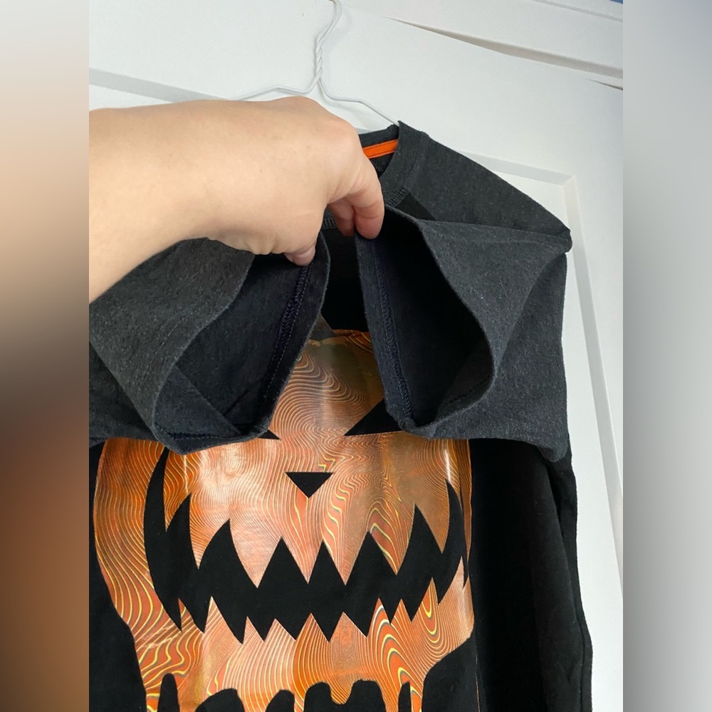 WAY TO CELEBRATE HALLOWEEN | Scary Pumpkin T-Shirt | Kids Size XL - Picture 6 of 8